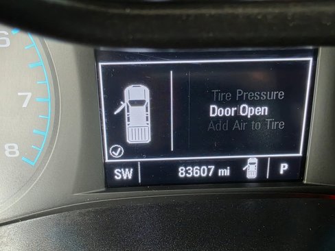 Used 2022 Chevrolet Colorado LT w/ Fleet Safety Package image 31