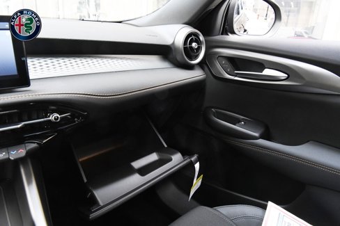 New 2025 Alfa Romeo Tonale image 19