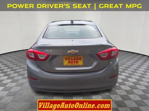 Used 2019 Chevrolet Cruze LT w/ LT Fleet Convenience Package image 3