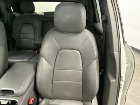 Used 2021 Porsche Cayenne image 22