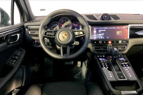 New 2026 Porsche Macan Turbo image 13
