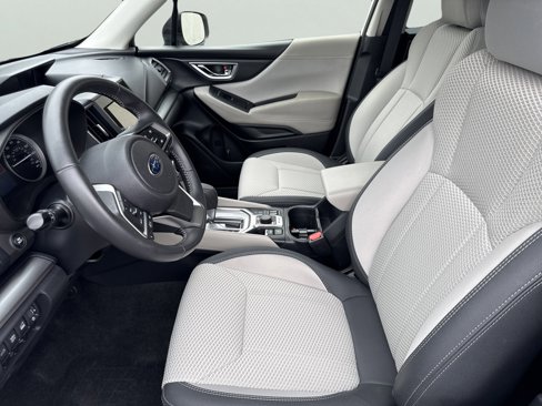 Used 2023 Subaru Forester Premium image 15