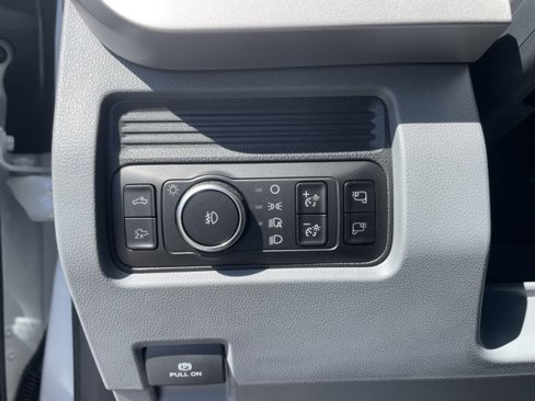 New 2026 Ford F250 XLT image 17