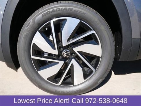 New 2025 Volkswagen Atlas SEL image 23