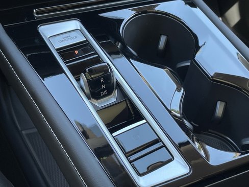 New 2026 Volkswagen Atlas SE image 12