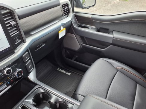 New 2025 Ford F150 Lariat image 18