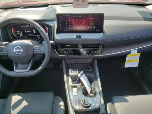 New 2026 Nissan Rogue Platinum image 7