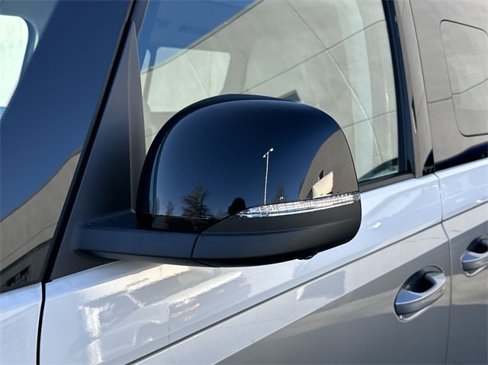 New 2025 Volkswagen ID. Buzz 1st Edition image 10