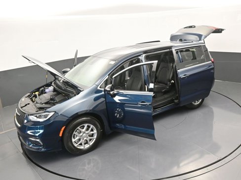 New 2025 Chrysler Pacifica Select image 58