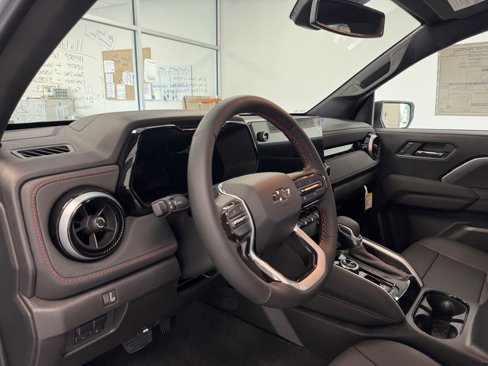 New 2025 Chevrolet Colorado Z71 w/ Z71 Convenience Package 2 image 13