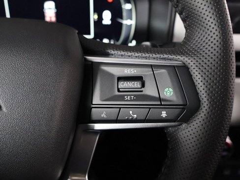 New 2025 Mitsubishi Outlander SE image 43