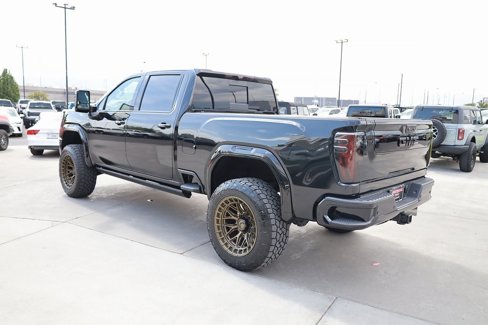 Used 2025 GMC Sierra 2500 AT4X image 4