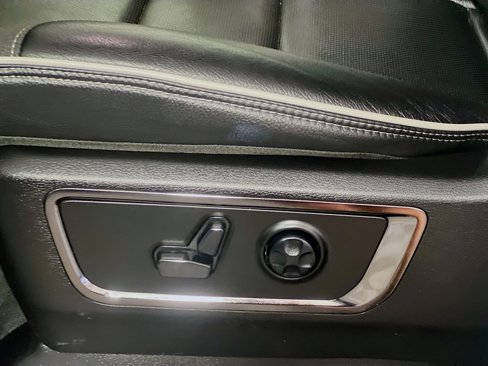Used 2025 RAM 1500 Limited image 15