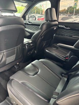 Used 2022 Hyundai Palisade Calligraphy image 12