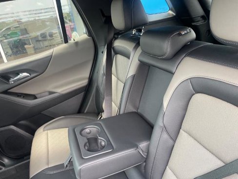 New 2026 Chevrolet Equinox LT w/ Convenience Package II image 12