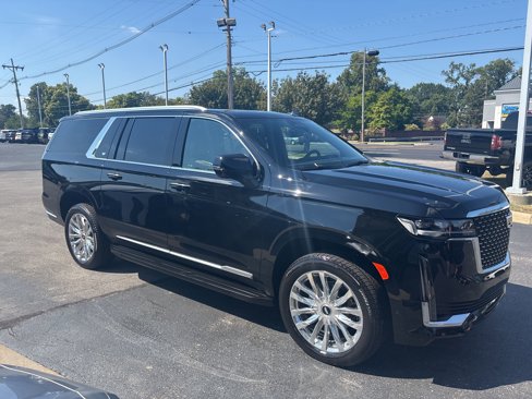 Used 2024 Cadillac Escalade ESV Premium Luxury image 7