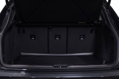 Used 2024 Porsche Macan image 17