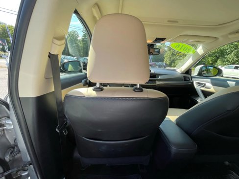 Used 2016 Lexus CT 200h image 37