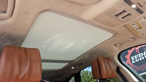 Used 2018 Jaguar F-PACE Portfolio image 37