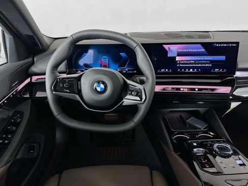 New 2026 BMW 540i xDrive w/ Executive Package image 30