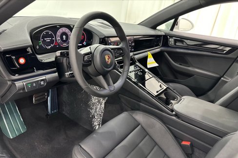 New 2024 Porsche Panamera 4 image 4