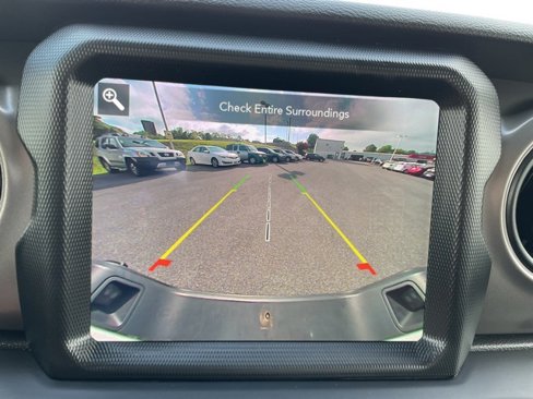Used 2022 Jeep Gladiator Sport image 19