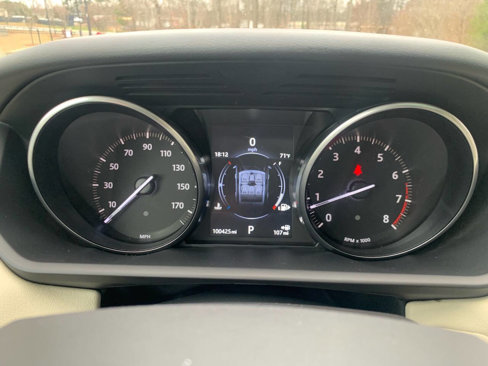 Used 2016 Land Rover Range Rover Sport HSE image 36