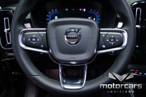 Used 2024 Volvo XC40 B5 Core image 34