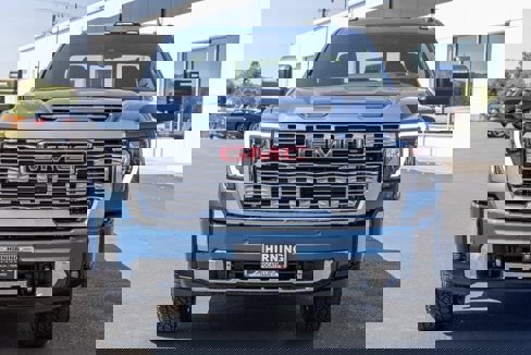 New 2026 GMC Sierra 3500 Denali w/ Denali Reserve Package image 2