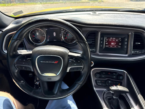 Used 2017 Dodge Challenger SXT image 17