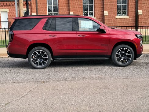 New 2026 Chevrolet Tahoe RST image 5