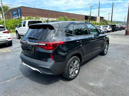 Used 2021 Kia Seltos LX image 5