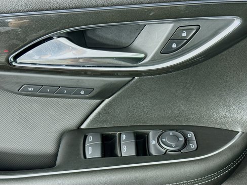Used 2025 Buick Envision Preferred image 22