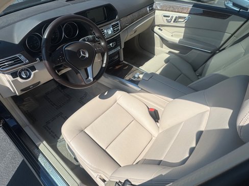 Used 2014 Mercedes-Benz E 350 4MATIC Sedan w/ Premium 1 Package image 3