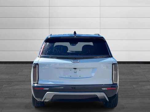 New 2026 Cadillac Vistiq Sport image 4