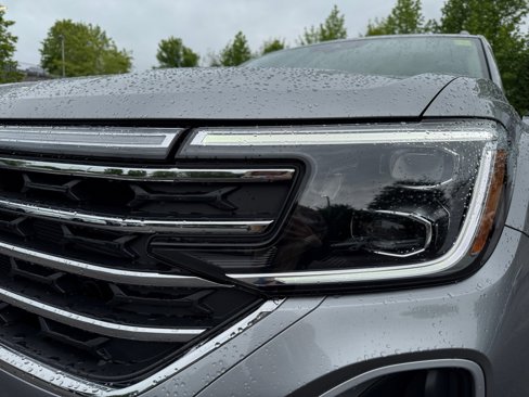 New 2025 Volkswagen Atlas SE image 24