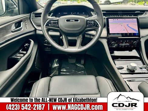 New 2024 Jeep Grand Cherokee L Overland w/ Luxury Tech Group IV image 24