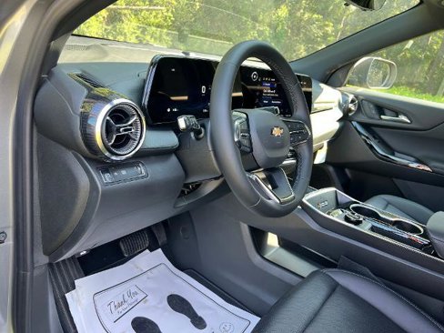 New 2026 Chevrolet Equinox LT w/ Convenience Package II image 11