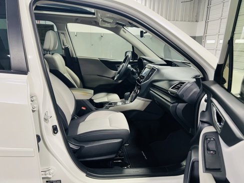 Used 2023 Subaru Forester Premium image 34