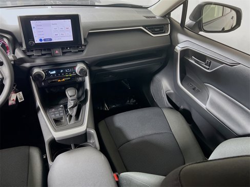 Certified 2025 Toyota RAV4 LE image 21