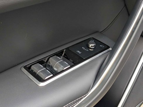 Used 2024 Jaguar F-PACE R-Dynamic S image 12