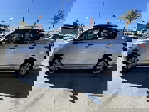 Used 2018 Kia Rio LX image 3
