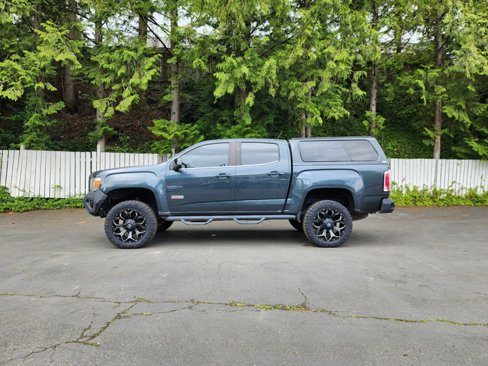 Used 2017 GMC Canyon SLE w/ All Terrain Package image 9