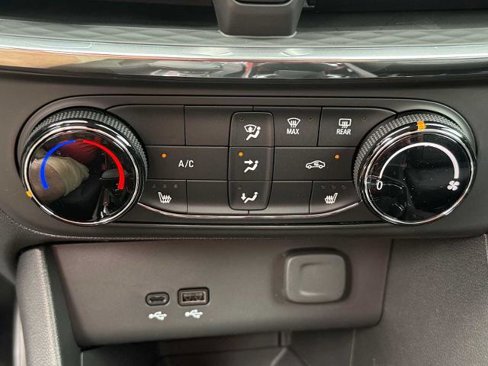 New 2026 Buick Encore GX Preferred w/ Comfort Package image 5