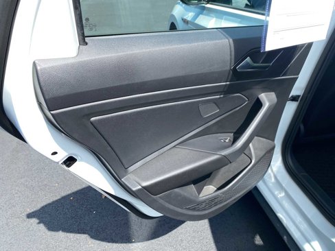 Used 2022 Volkswagen Jetta GLI Autobahn image 35
