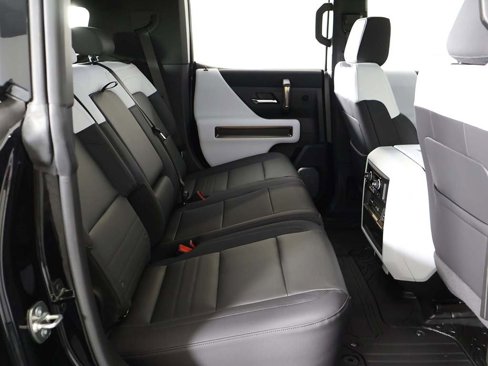 Used 2025 GMC Hummer EV 3X image 40