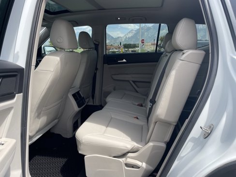 Used 2023 Volkswagen Atlas SE image 35