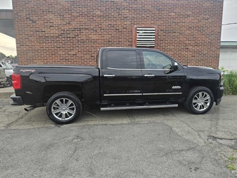 Used 2017 Chevrolet Silverado 1500 High Country image 24