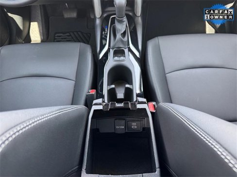Used 2024 Toyota Corolla Cross XLE image 19