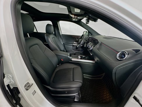 Used 2025 Mercedes-Benz GLA 250 image 33